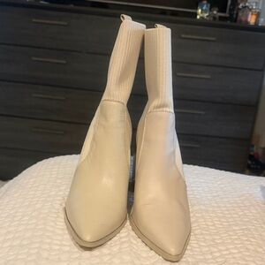 Steve Madden boot tackle bone LEA size 9